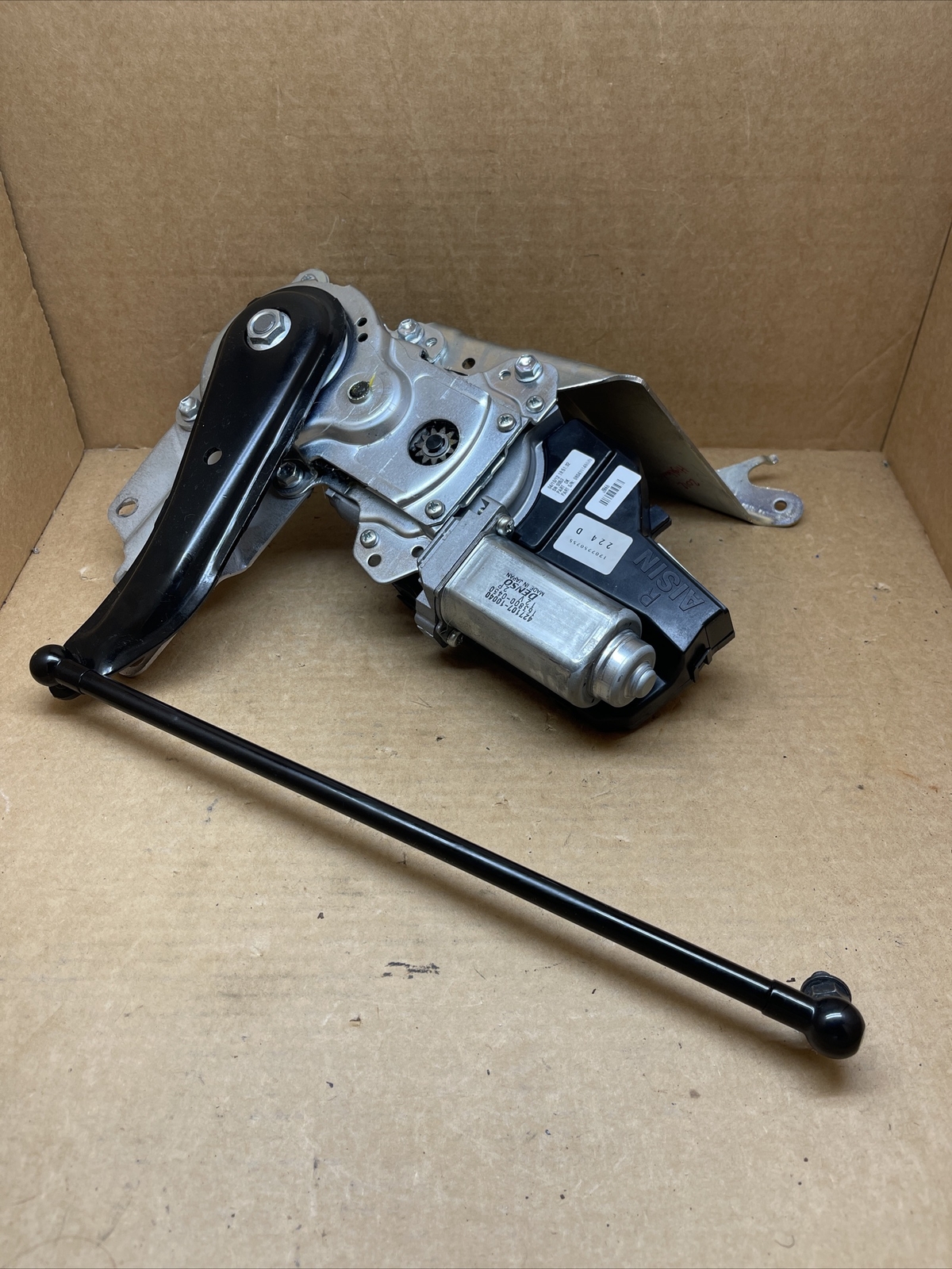 20082013 TOYOTA HIGHLANDER SIENNA TRUNK LIFTGATE MOTOR 42710710040