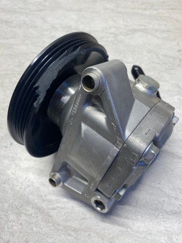 New Power Steering Pump Motorcraft STP-294 Broken Pulley - Picture 2 of 6