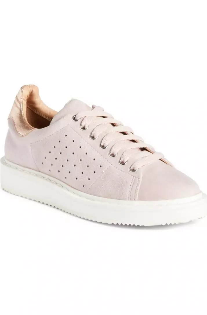 Halogen store tennis shoes