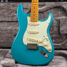 Fender American Professional II Stratocaster tastiera in acero ~ blu Miami ~