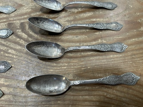 21 SPOONS 1939 NEW YORK WORLDS FAIR SILVER PLATE SOUVENIR FLATWARE Plus 12 - Picture 14 of 19