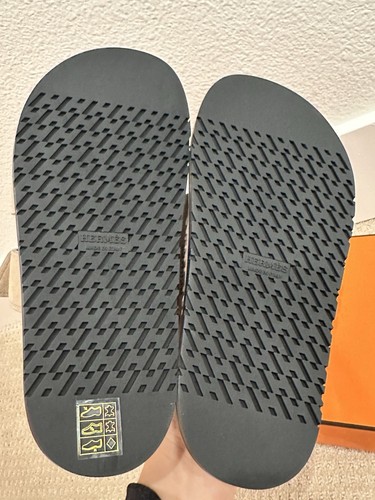 Sandali chypre donna scamosciati zibellino beige Hermès nuovi con scatola taglia 38,5EU - Foto 18 di 21