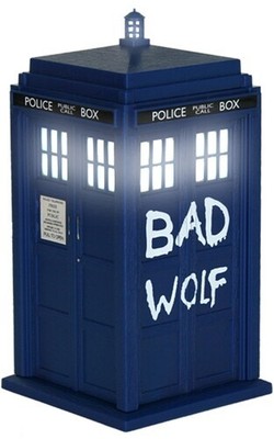 Fametek MTWOLF - Doctor Who - Bad Wolf Tardis Bluetooth Speaker with LED & Sound