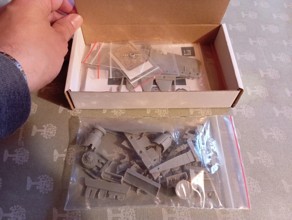 Fiat G.50 bis 'Regia Aeronautica' full kit SBS 7019 1/72 - Immagine 2 di 3