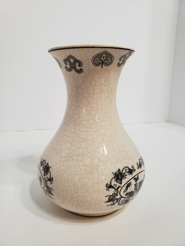 Vintage Vase Reproduction - Picture 2 of 8