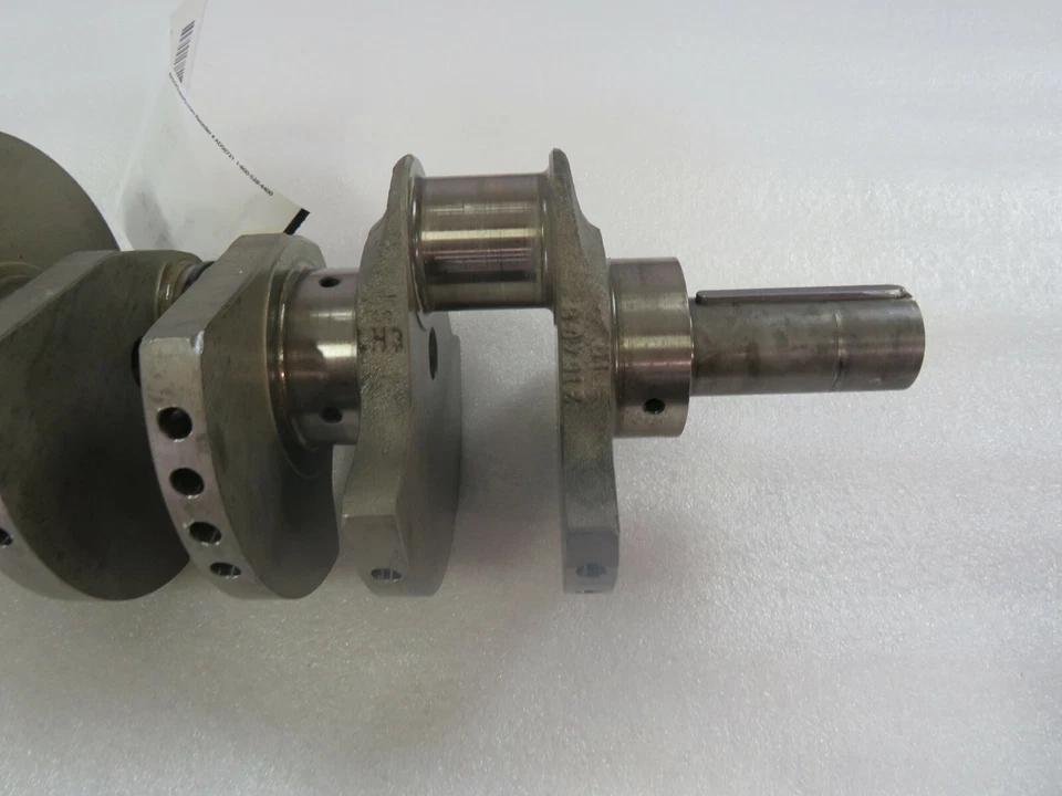 Maserati Granturismo, cigüeñal, arte, dañado, usado Foto 3 de 4