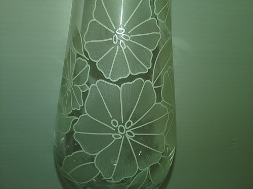 PASABAHCE BUD VASE, 10-1/4" TALL, FINE BLOWN GLASSWARE, BLOSSOMS, NIB - Picture 4 of 6