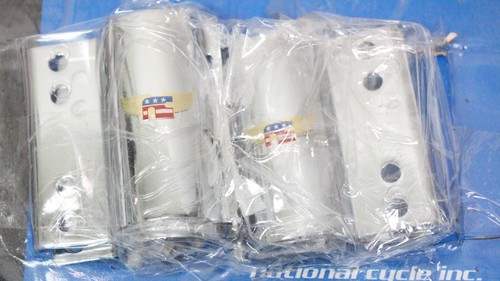 National Cycle Heavy Duty Windshield Hardware Kit KIT-CHM - Picture 2 of 3