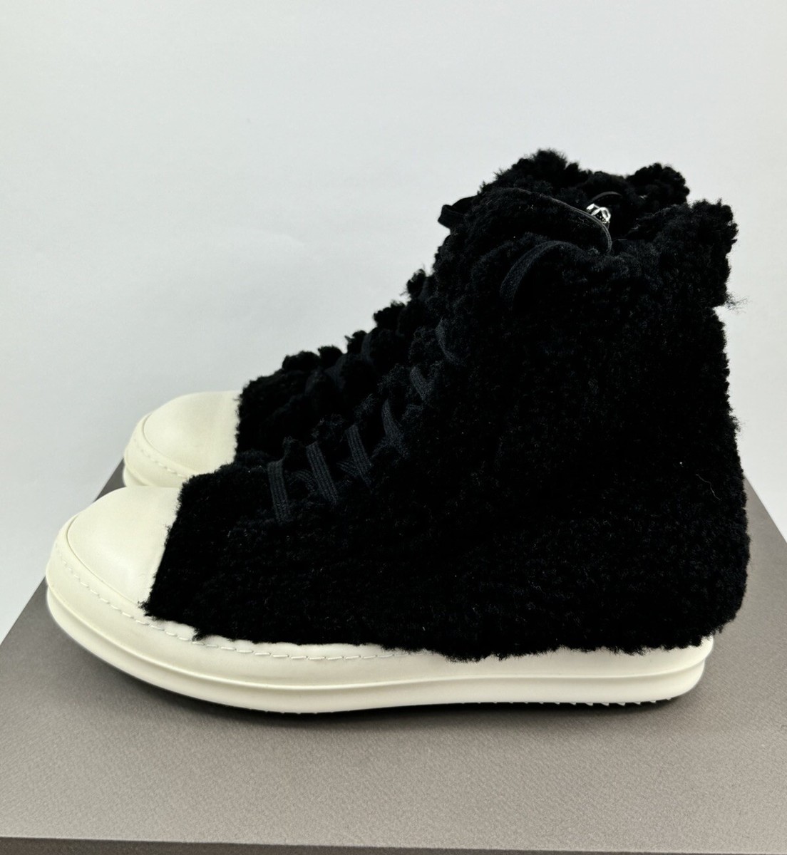 RICK OWENS - FUR HIGH TOP SNEAKERS SIZE: EU 42 / US 9 / UK 8