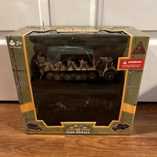 21st Century Toys - Iron Horses 1/32 Ultimate Soldier SDKFZ 7 & M3A3 Halftracks