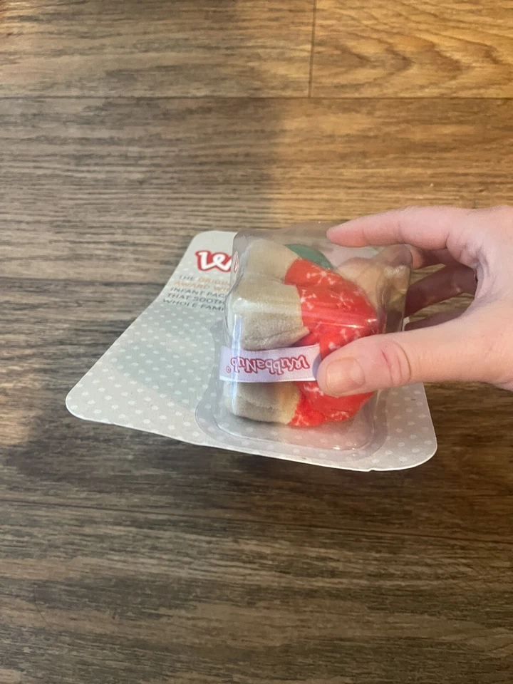 Chupete WubbaNub Rojo PJ Bebé Oso Copo de Nieve Navidad Vacaciones Foto 4 de 4