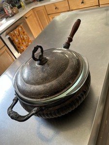 Silver plated Serving Chaffing Pot With Pyrex Insert Heating Stand  Sheffield