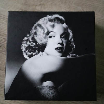 15 Marilyn Monroe Notizkarten mit 3 verschiedenen Designs.1 Set fehlt 1
