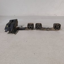 10-14 Mustang Gt Exhaust Hanger Hangers Set Rh Lh Tail Pipe Aa7524 10-14 Mustang Gt Exhaust Hanger Hangers Set Rh Lh Tail Pipe Aa7524