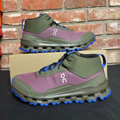 Size 5Y - On Cloudhero Mid Waterproof  Brand new Original box 3YD30021292