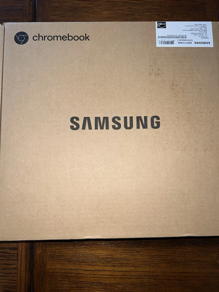 Samsung Chromebook 3 4GB Ram 16GB SSD 11.6-Inch Laptop - Black - XE500C13-K02US - Image 3 of 4