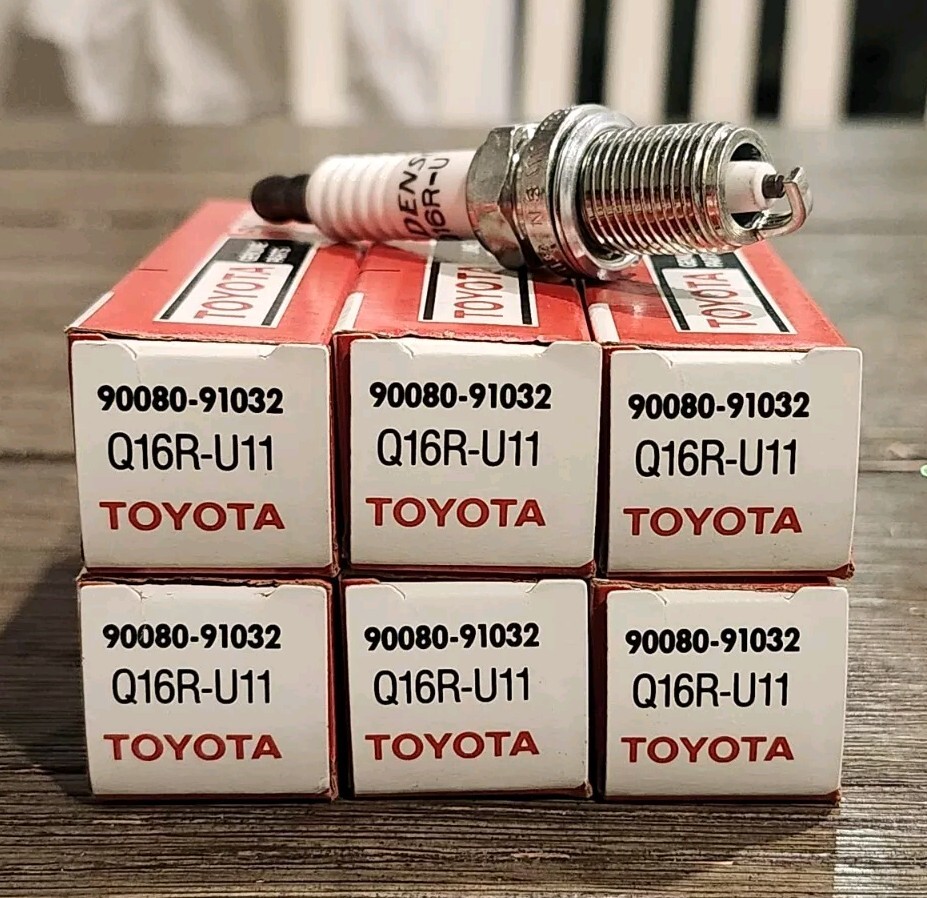 7x Toyota Spark Plugs 90080-91032 / Q16R-U11 Original Genuine OEM