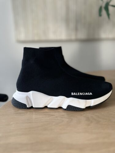 Balenciaga black speed logo - Gem Balenciaga black speed logo - Gem