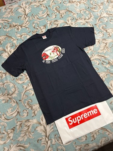 CAMISETA SUPREME IT GETS BETTER EVERY TIME (AZUL MARINO) (MEDIANA) SS19 THREE 6 MAFIA TEE - Imagen 5 de 13