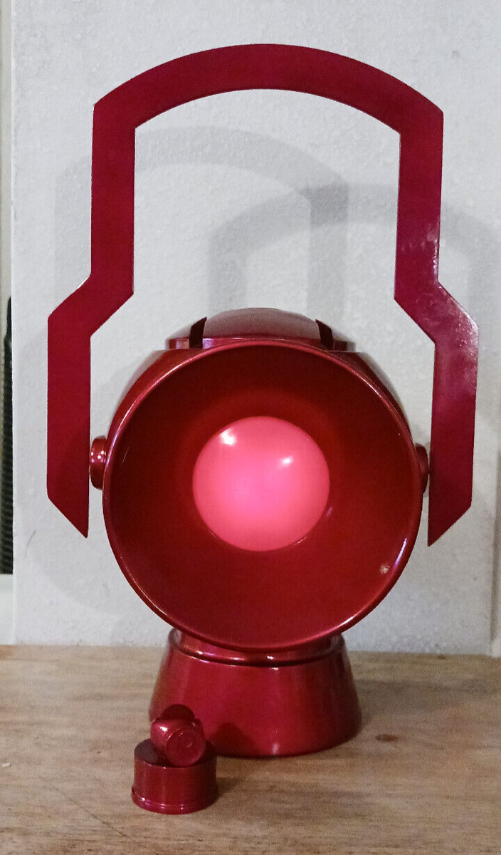 GREEN LANTERN RED POWER BATTERY PROP REPLICA STATUE 152/500 DC JLA