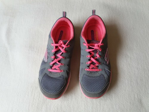 air cooled memory foam trainers