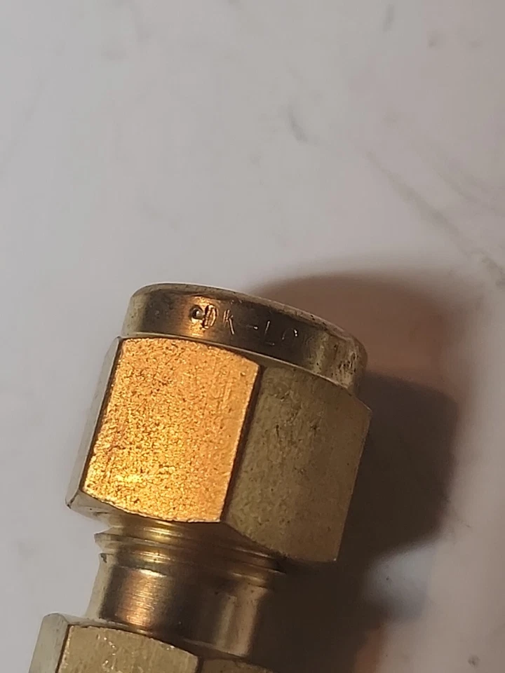 Parker 1/4" Tube OD Cap Plug Brass Tube Fitting Compression B-4C 5 Pack - Image 4 of 4