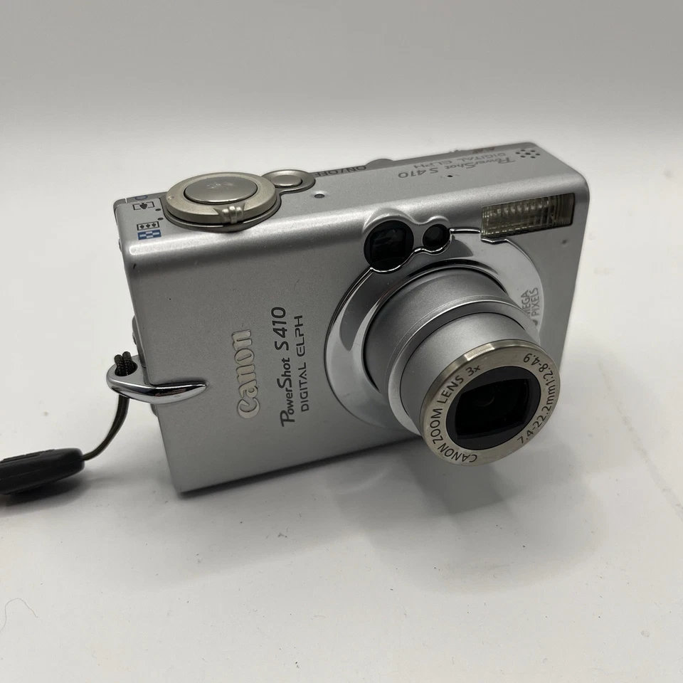 Canon PowerShot S410 Digital Elph 4.0MP Digital Camera Silver Needs New Battery - Image 2 of 4