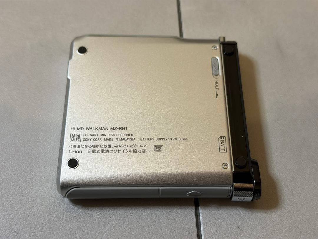 SONY MZ-RH1 Walkman Hi-MD Player MiniDisc Recorder Silver Working