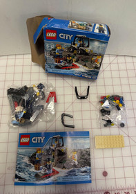 LEGO City Prison Island Starter Set 60127 Police Buggy Minifigures New Open Box
