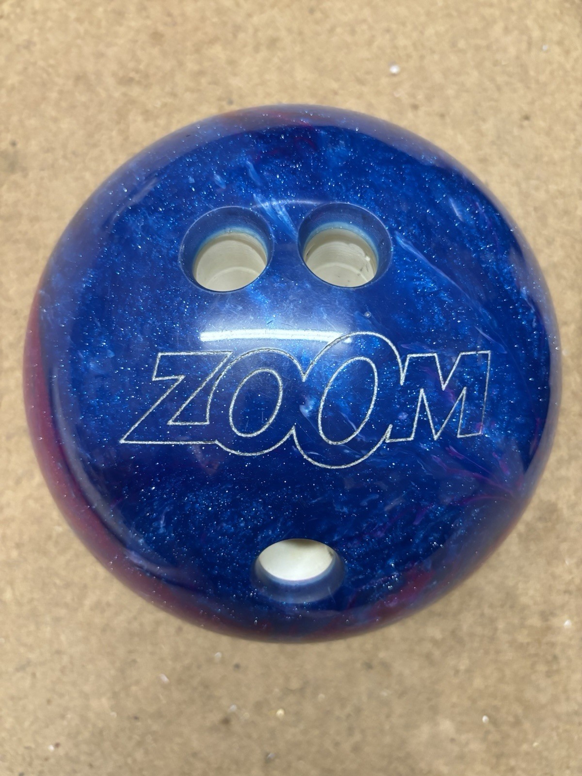 Ebonite Zoom Glow 10 Lb. Bowling Ball Purple Turquoise