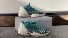 Adidas D.O.N. Issue 4 boys size 6. Used 131505294