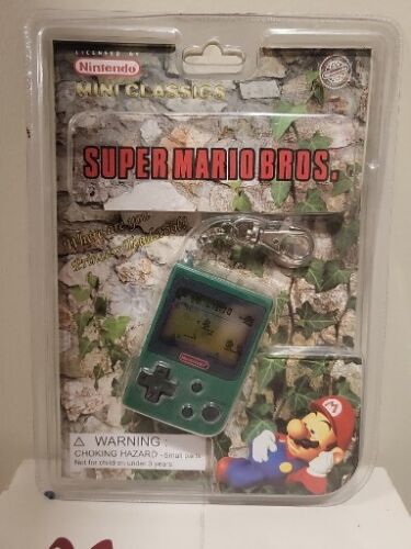 Vintage 1998 Nintendo Mini Classics Super Mario Bros. Keychain Sealed NOS Green - Afbeelding 1 van 2