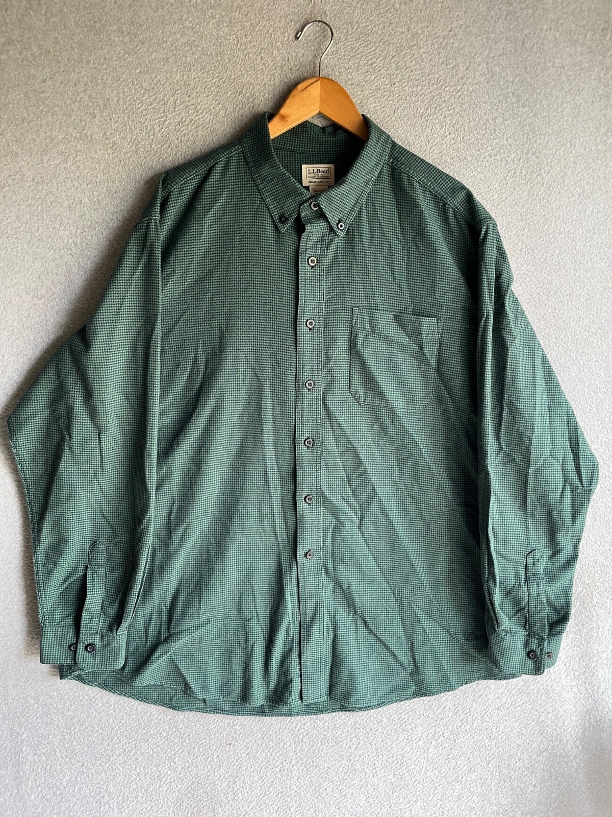 LL Bean Shirt Mens 2XL Green Houndstooth Button Down Traditional Fit Pocket