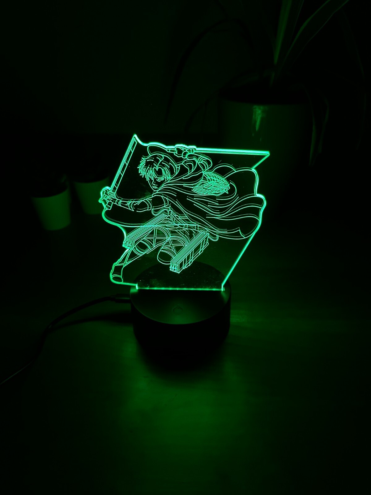 Veilleuse RGB Livaï Ackerman avec 16 couleurs et effets lumineux pour chambre