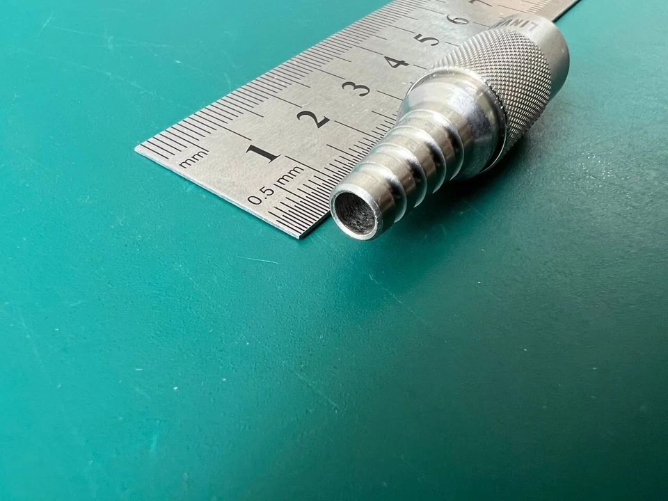 Conmed Linvatec Surgical Infusion Adapter 7554 - Image 2 of 4