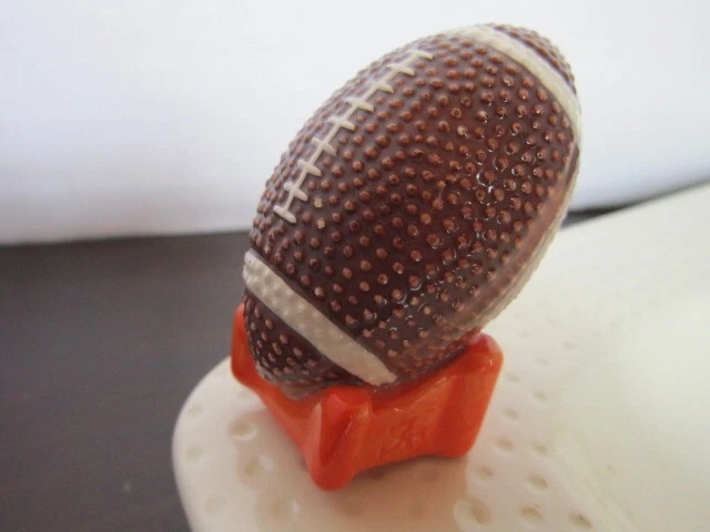 Camiseta Nora Fleming Mini Retirada Fútbol Naranja Iniciales en Relieve Foto 2 de 4