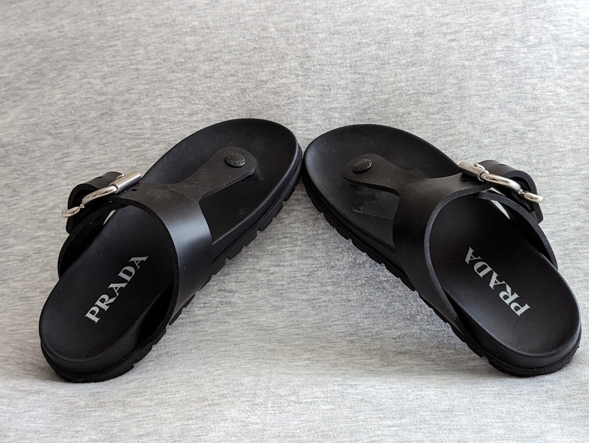 【PRADA】FUSSBET サンダル New With box Prada Black Fussbet buckle thong sandals Size