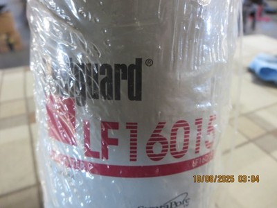 Fleetguard - Cummins Filtration LF16015 Lube Filter (NOS) New Old Stock