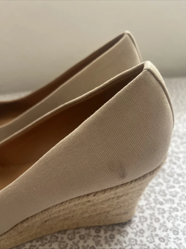 Sapatos femininos J Crew 8,5 bege espadrille salto cunha lona bronzeado sapatos de verão - Imagem 3 de 4