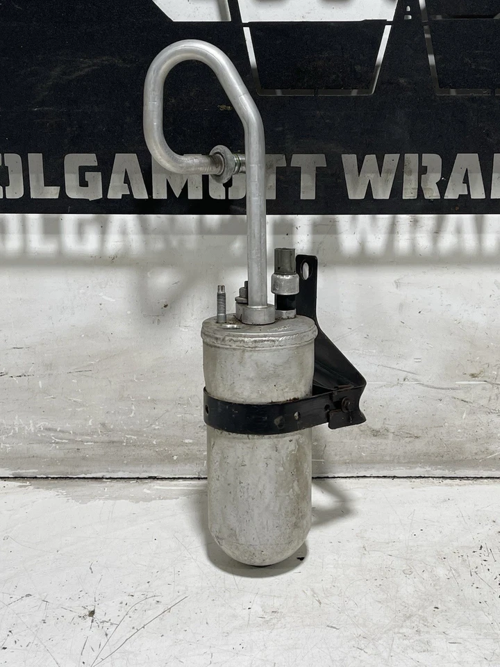 AC Accumulator Dryer Bracket w/ Suction Line Hose  98-06 Jeep TJ Wrangler CC 3CD - Image 2 of 4