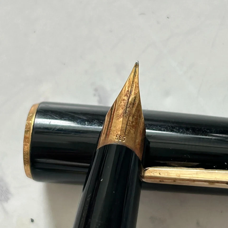 Caneta-tinteiro Montblanc 320 nova na caixa 585 gravada (K14) década de 1970 preta extra fina Japão - Imagem 3 de 4