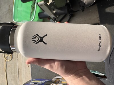 Hydro Flask 32 Oz Double Wall Vacuum Insulated Stainless Steel Leak
