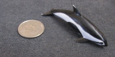 Play Visions (PV), Hourglass Dolphin - 2¾'' long