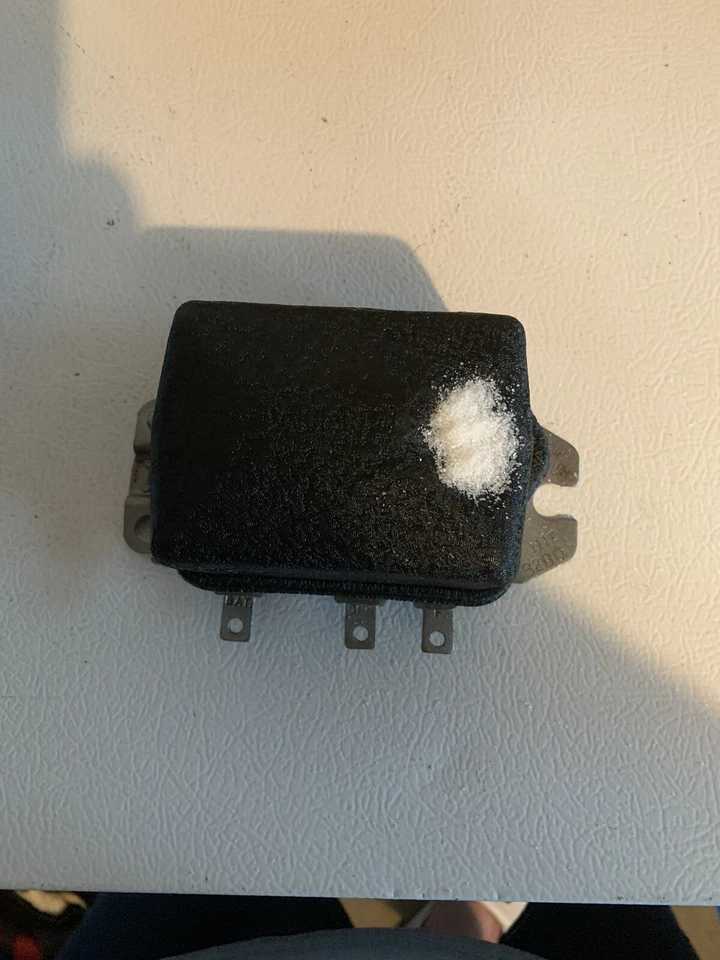 Delco Remy 1954 1955 Nash Rambler Statesman 6V regulador de voltaje 1118828 Foto 2 de 4