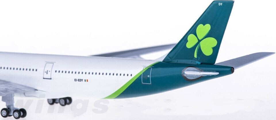 14CM Airbus A330-300 AerLingus Airplane With Stand Model Collection Toy