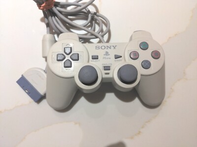Sony PlayStation 1 PSOne Usata – La Console Retrò Grigia In PAL Per Gli Amanti Del Vintage Gaming