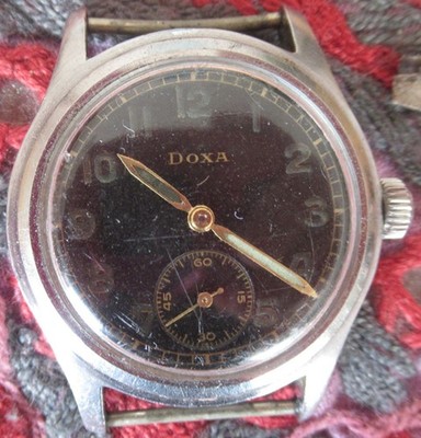 DOXA Militäruhr Dienstuhr  1946 Handaufzug schwarzes Zifferblatt D4609112
