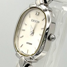 CITIZEN EXCEED Quartz 15.6 mm Wrist 17 cm 1 Diamond Oval Leaf Bracelet Watch