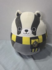 Squishmallow Harry Potter HUFFLEPUFF BADGER Plush NWT