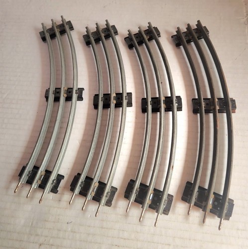 Vintage O Gauge Track Lionel Lot Of 4 Curved Sections 3 Rail 3 Tie - Picture 3 of 8